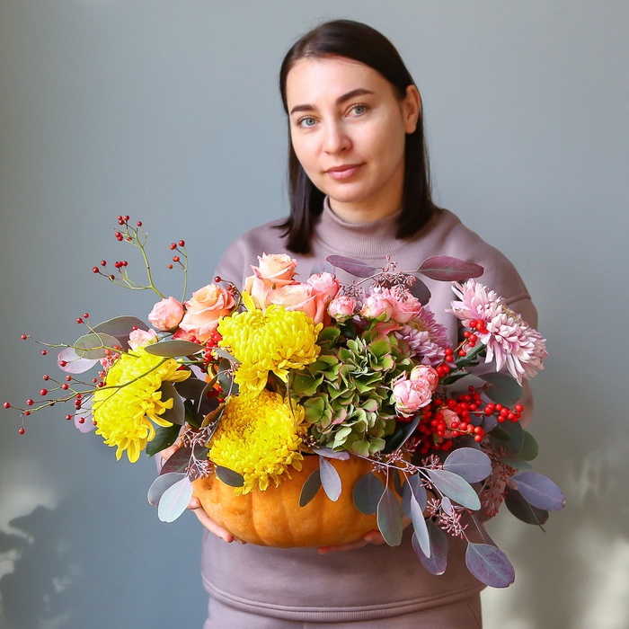 Квіти в гарбузі "Дари осені"