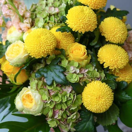 Букет с хризантемами "Солнечная осень"