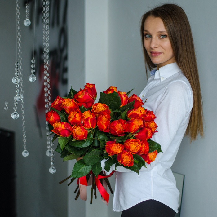 Букет из 25 роз "Атомик"