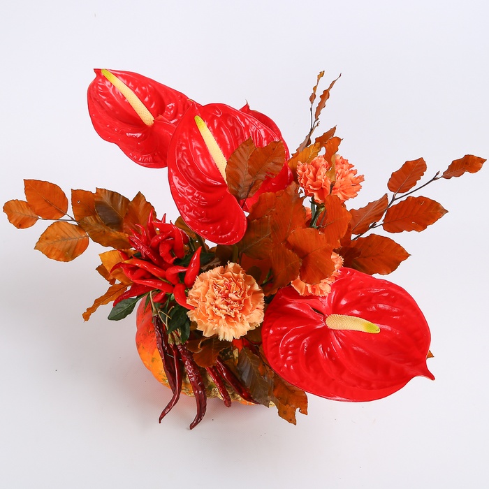 Цветы в тыкве "Осенний подарок"