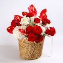 Квіти в кошику "Полум’яні обійми"