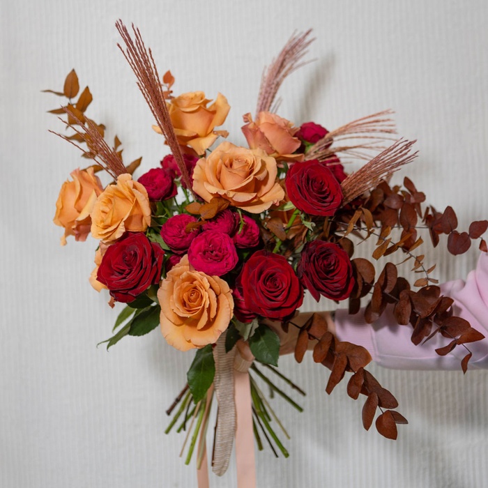 Букет роз "Вспышка эмоций"