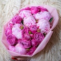 Букет из пиона и роз "Сладкая романтика"