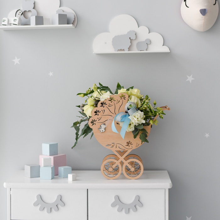 Цветы в коляске "Розы Baby Boy"