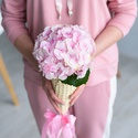 Букет у вафельному стаканчику "Рожева гортензія"