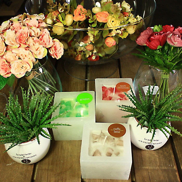 Арома свеча квадратная в ассортименте Candy Light