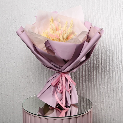 Букет із сухоцвітів "Персикова Грація"