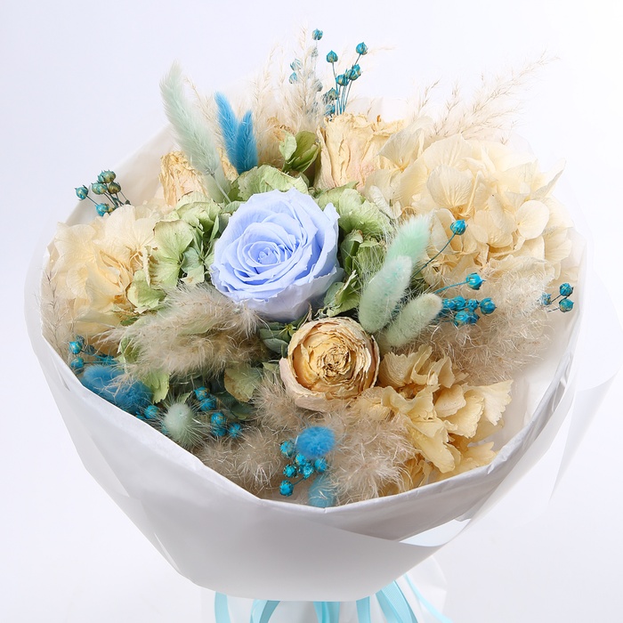 Букет із сухоцвітів "Небо над полем"