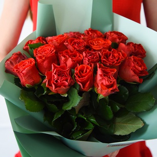 Букет 21 червона троянда Ель Торо