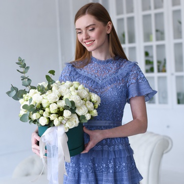 Троянди в коробці "Біла хмара"