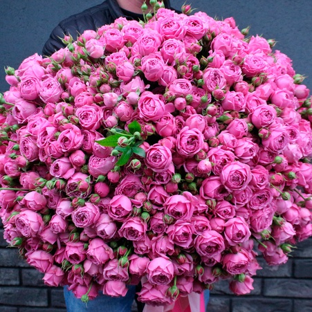 Букет 121 роза Мисти Бабблс