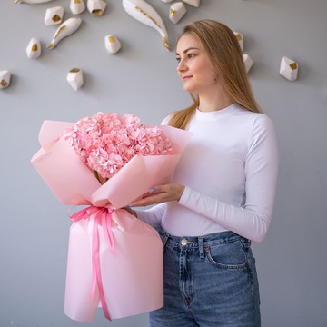 Букет 5 рожевих гортензій