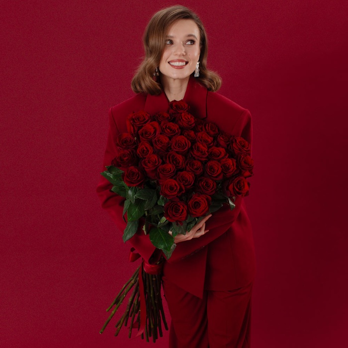 Букет 35 троянд Експлорер