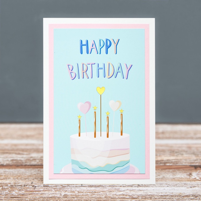 Открытка ручной работы с тортом "Happy Birthday"