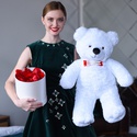 Подарочный набор "Белый мишка с лепестками роз"