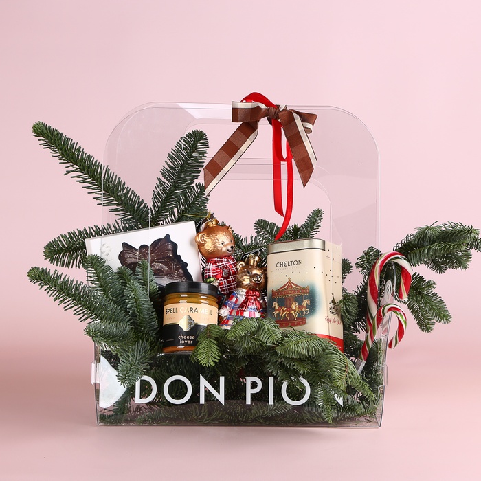 Новорічний подарунковий набір з чаєм