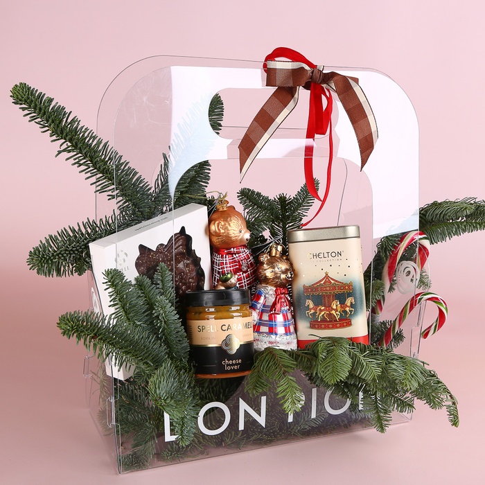 Новорічний подарунковий набір з чаєм