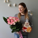 Подарочный набор из розы "Джумилия" и сладостями