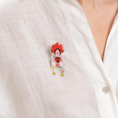 Брошка Мотанка