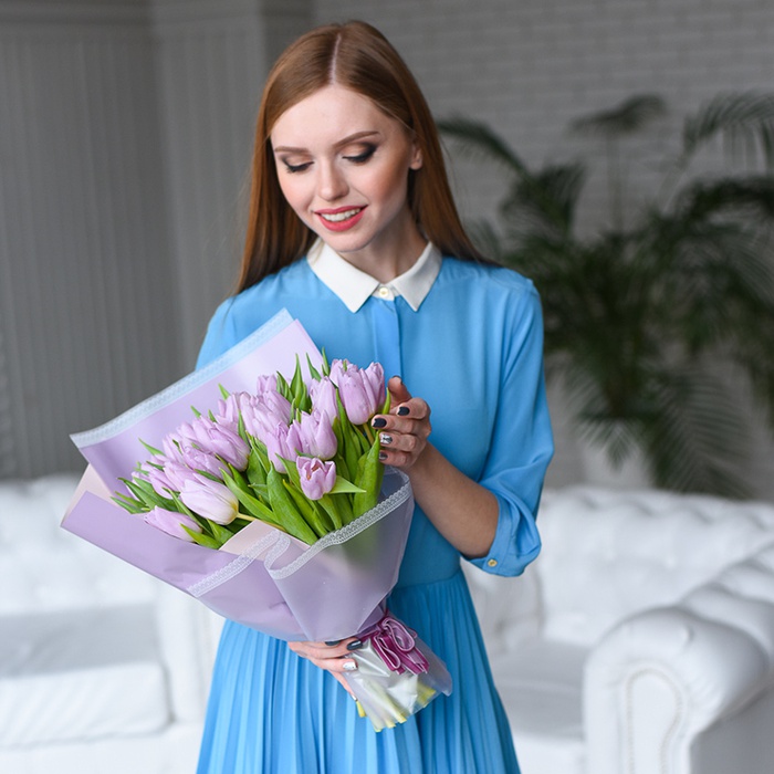 Букет 35 ніжно-фіолетових тюльпанів