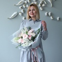 Букет з ніжних ранункулюсів та бузку
