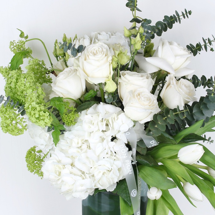 Квіти у вазі "Арктична краса"