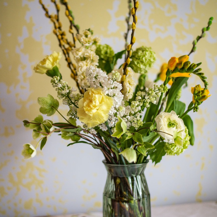 Букет в вазе "Свет Надежды"