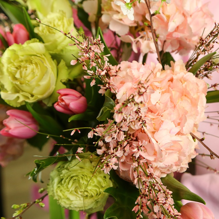 Букет с гортензией "Нежные объятия"