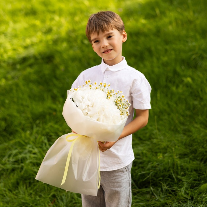 Букет з гортензії та ромашки "Аромат щастя"