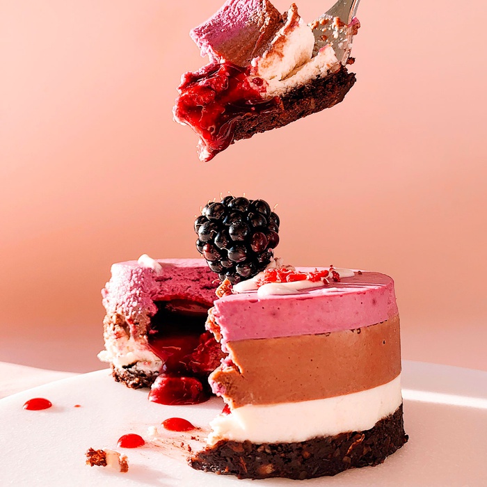 Десерт смородина-ваніль-шоколад &JOY