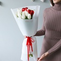 Букет 21 белый тюльпан "С любовью"
