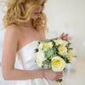 Букет нареченої з троянд "Білосніжна класика"