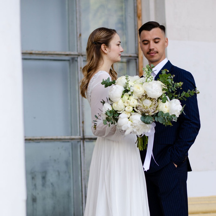 Букет невесты с протеей "Белая симфония"