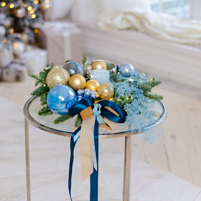 Композиция новогодний венок "Теплый вечер"