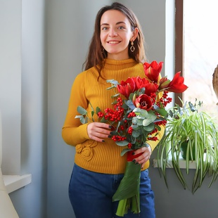 Букет з амарилісом "Святковий настрій"