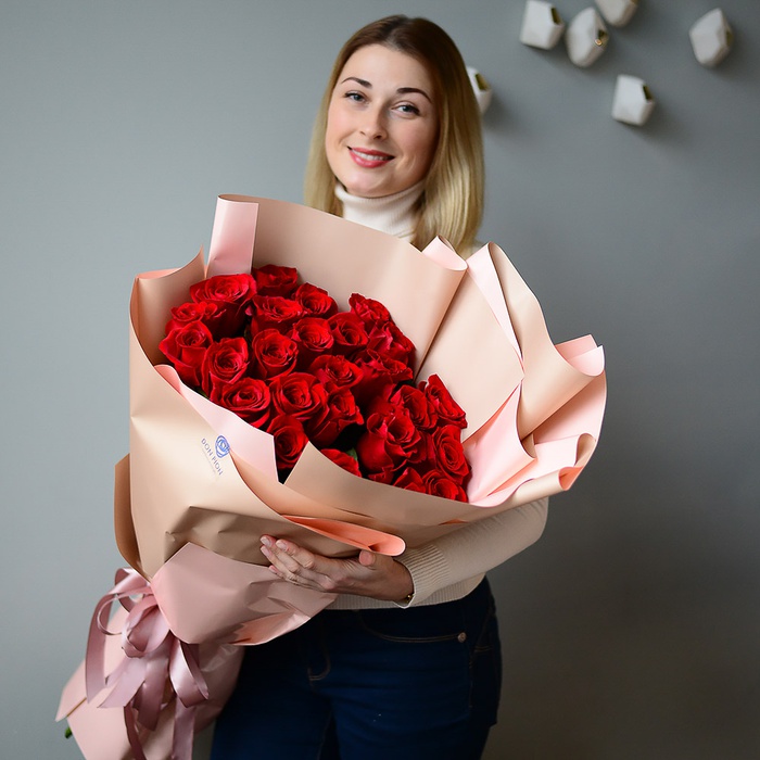25 красных роз Фридом