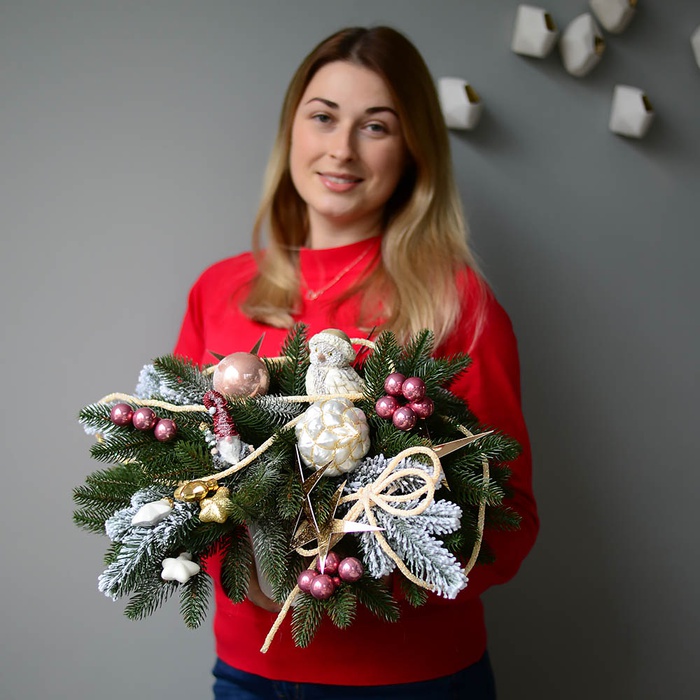 Новорічна композиція зі штучної хвої "Новорічна ніч"