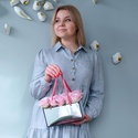 15 рожевих троянд у дзеркальній сумочці