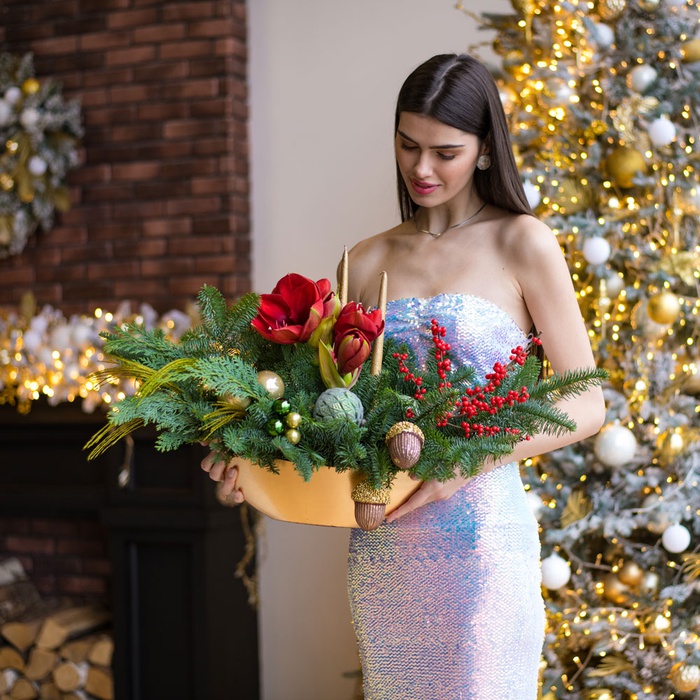 Новогодняя композиция "Цветок Рождества"