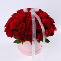 Троянди в коробці "Пелюстки пристрасті"