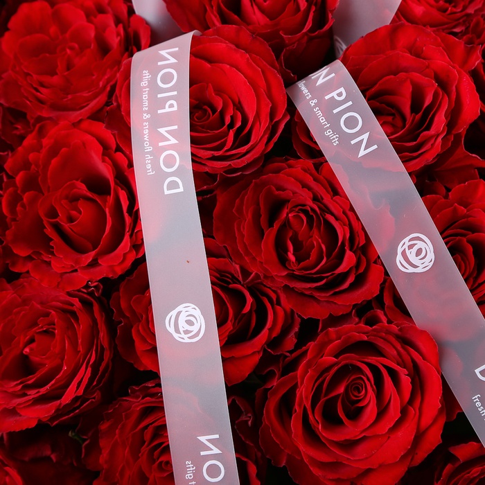 Троянди в коробці "Безмежне кохання"